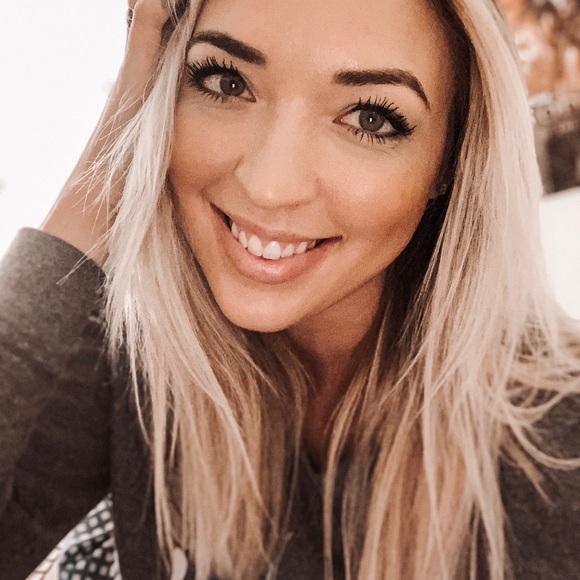 Meet your Posher, Amy - Picture 8 of 8